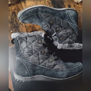 Columbia Omni Heat Black Quilted Winter Boots